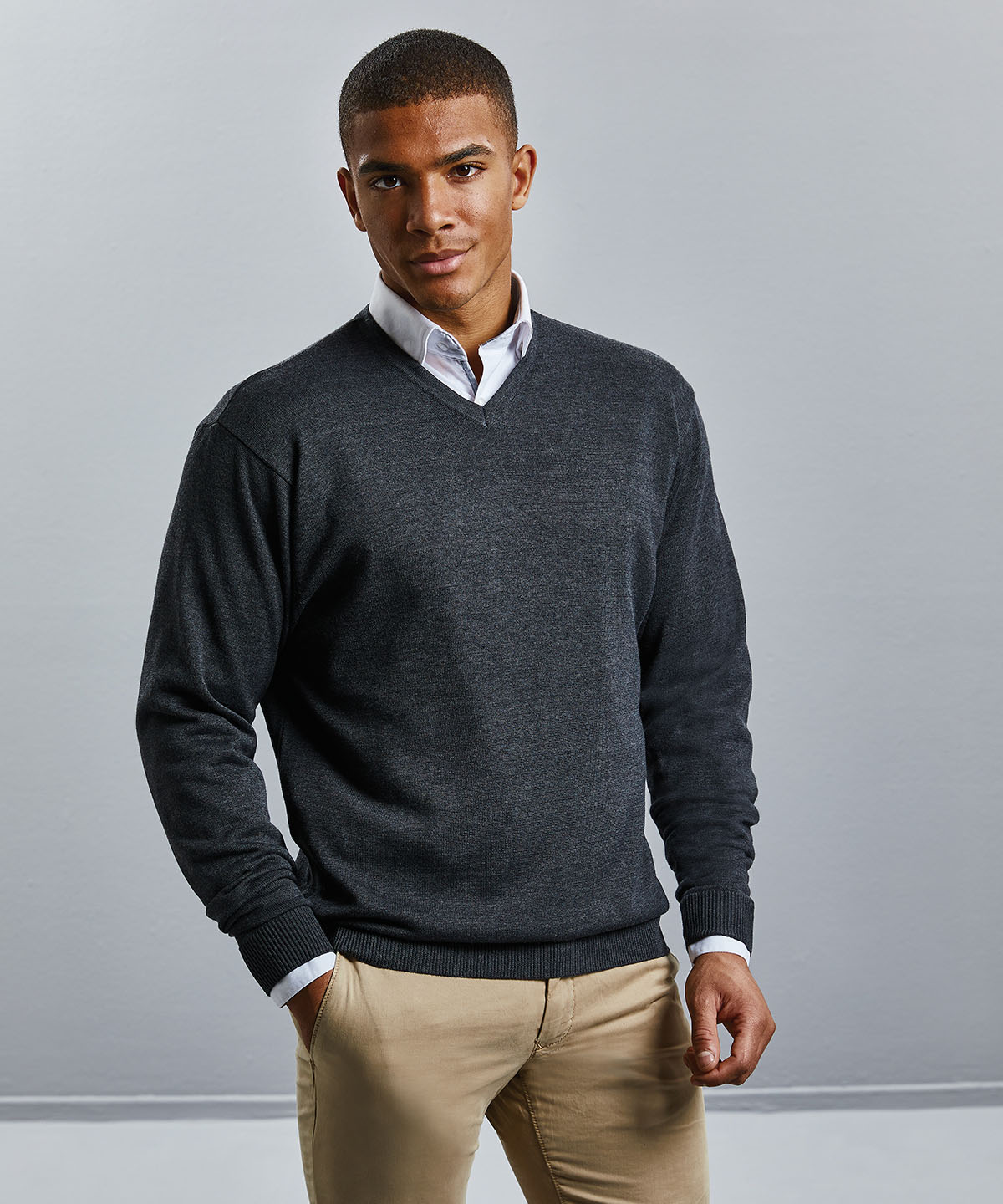 Russell Men’s V-neck Knitted Sweater – Color Coded